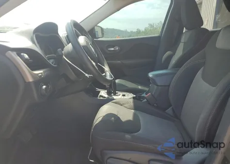 2016 Jeep Cherokee Sport из США, поврежденный, VIN 1C4PJLAB6GW297344